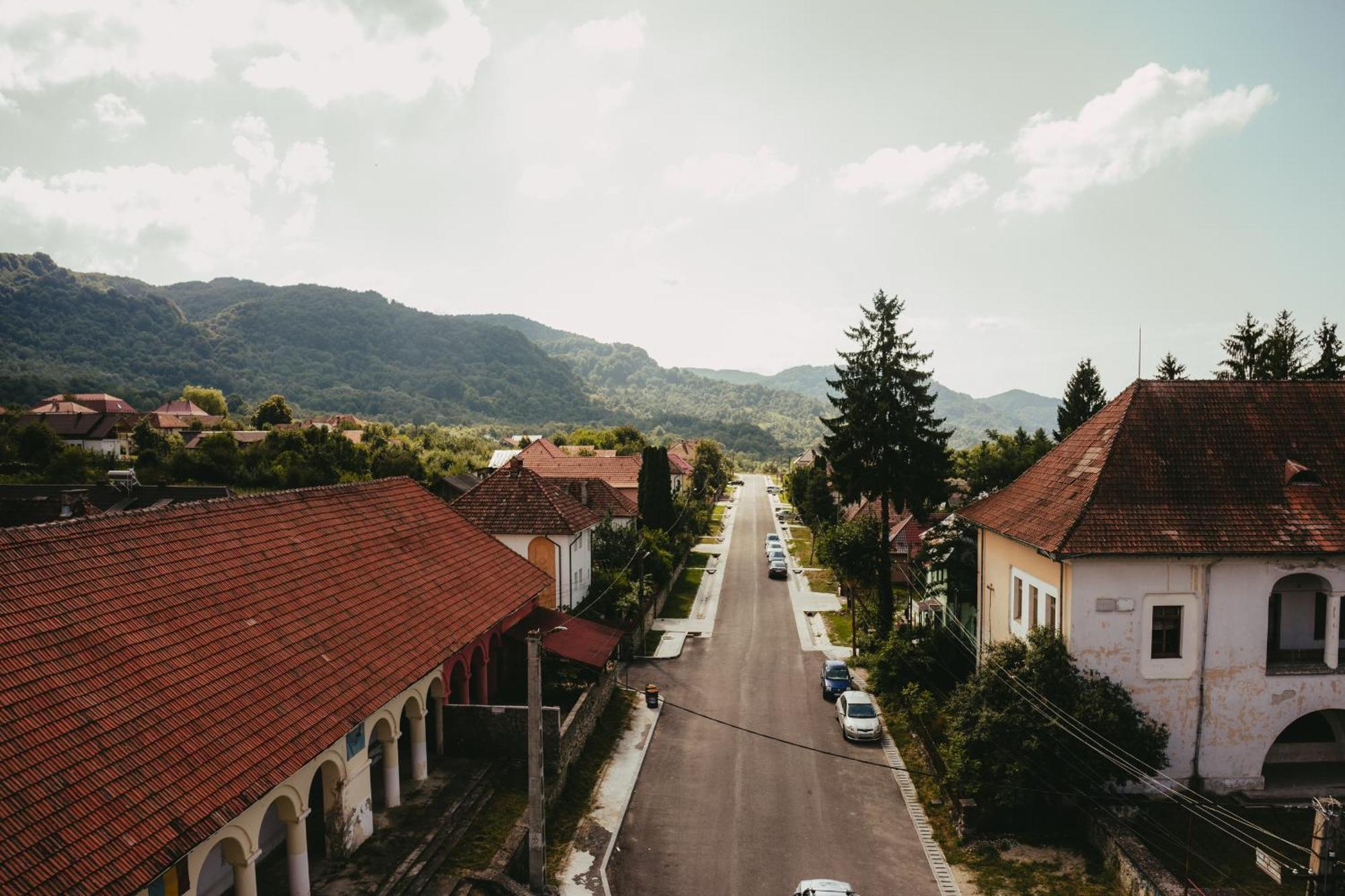 Turnul Maresalului Hotell Corbeni Exteriör bild